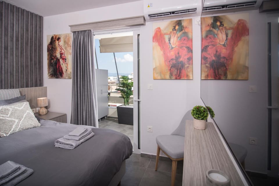 Urban Chic luxury at the city center Apartment in Messenia