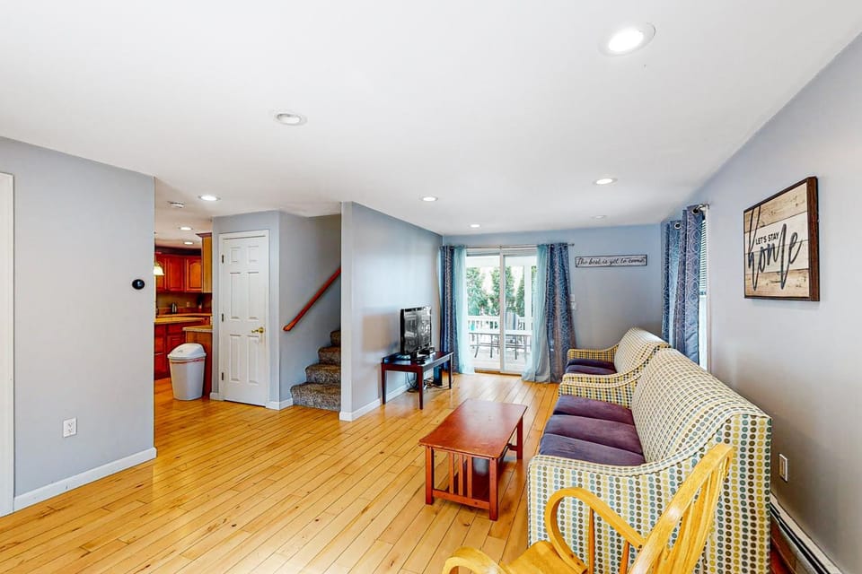 Cherry Valley Retreat House in Gilford