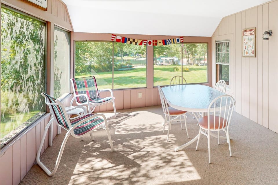 Sandy Adventures in Moultonborough House in Moultonborough