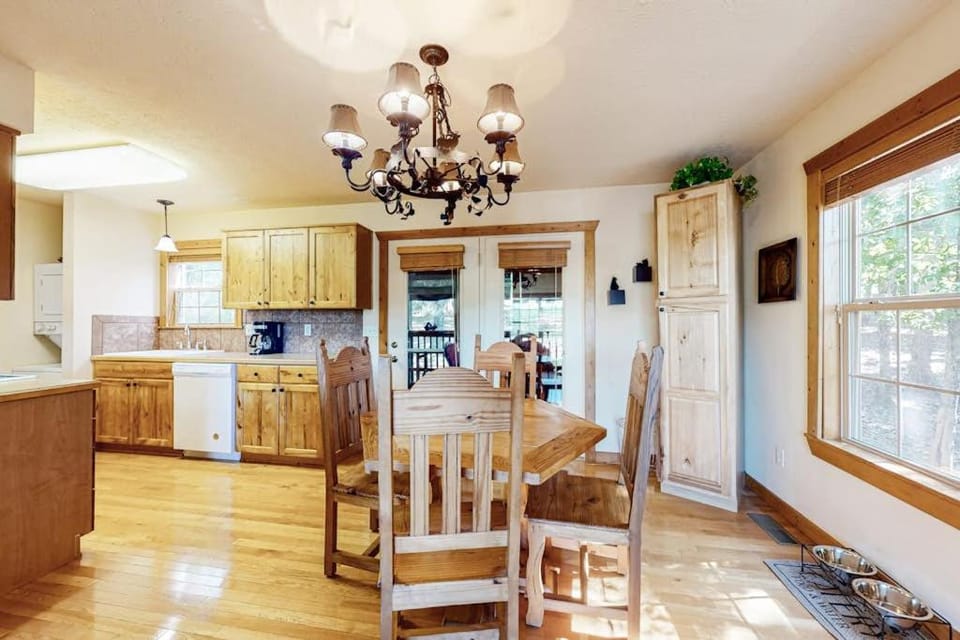 Beautiful Branson House in Table Rock Lake