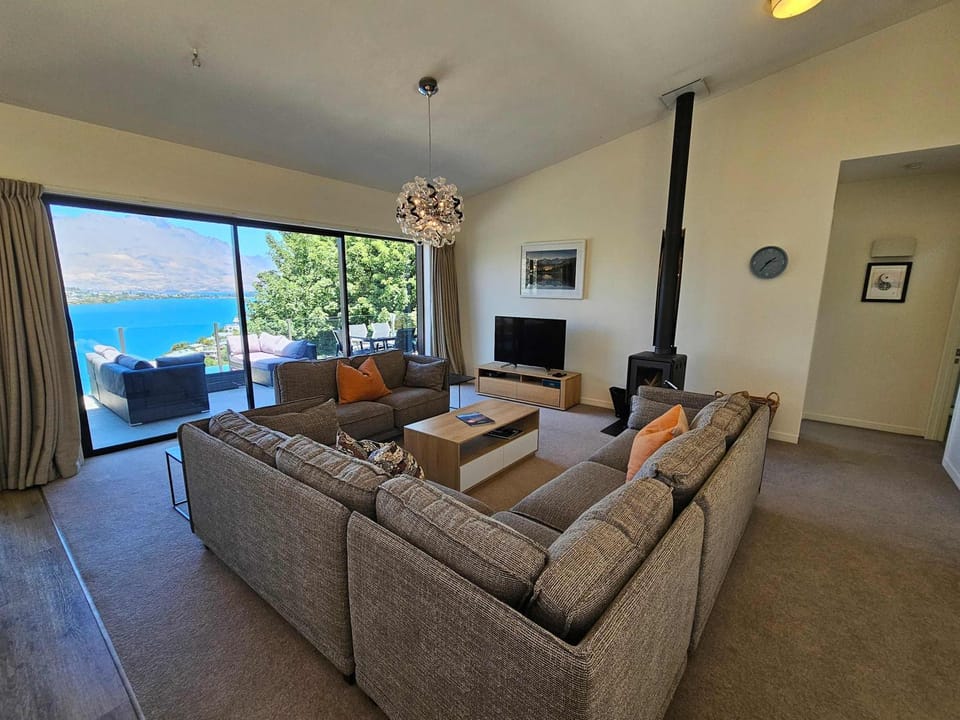 Queenstown Townhouse - Fabulous Alpine Views House in Queenstown