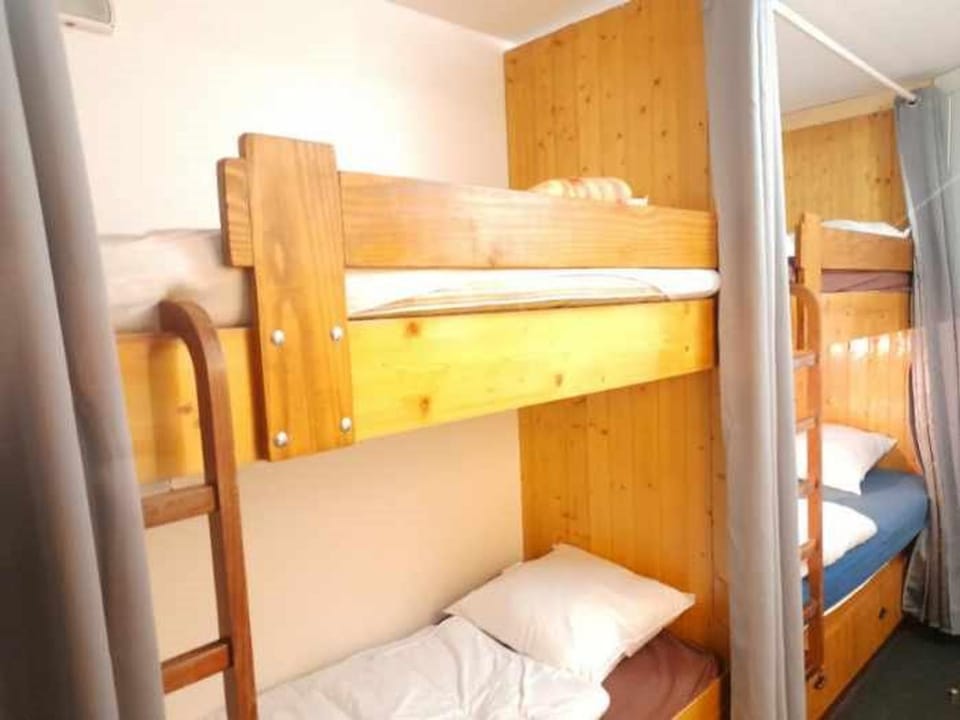 Appartement pour 6 pers., pied des pistes, lumineux, centre station - FR-1-400-112 Apartment in Nouvelle-Aquitaine