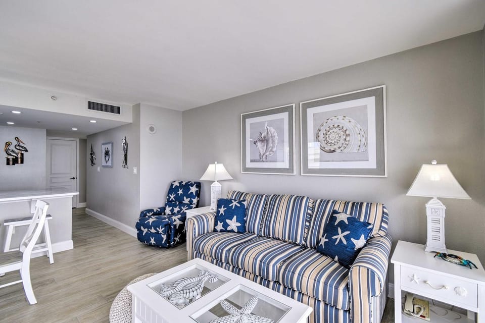 Luxury Oceanfront Condo in NMB with Resort Amenities Apartment in Myrtle Beach