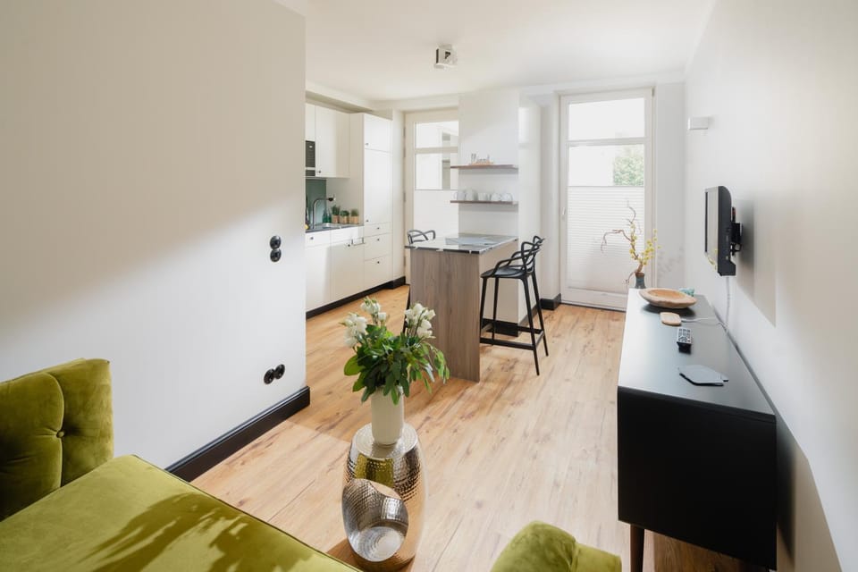 TV and multimedia, Kitchen or kitchenette, hair dresser