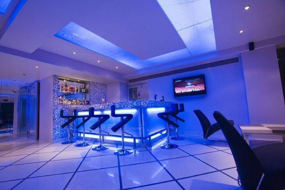 Lounge or bar