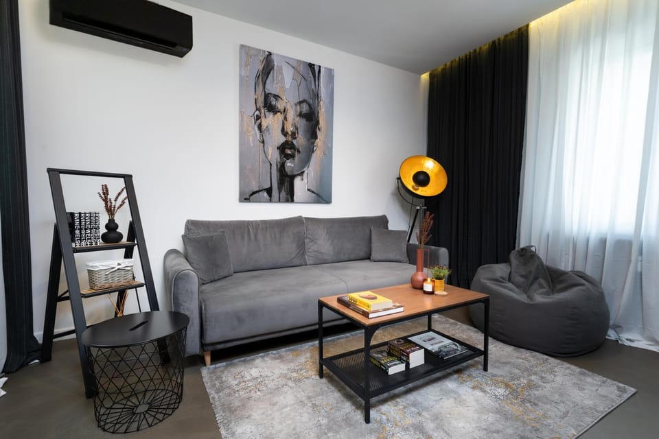 Living room, Seating area, air conditioner