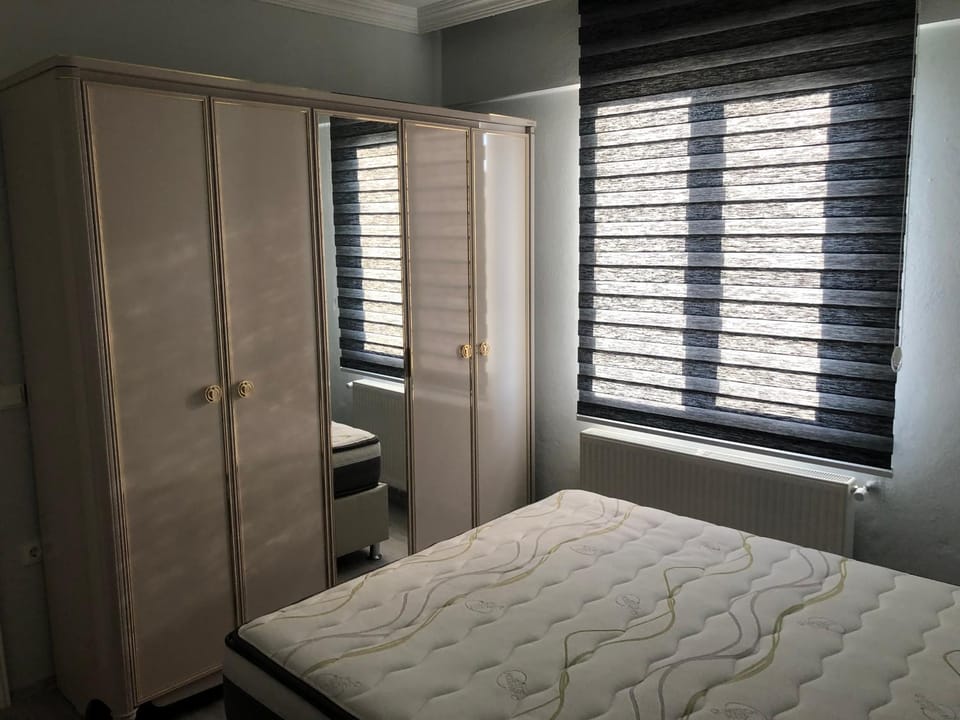 Bed, Bedroom, wardrobe