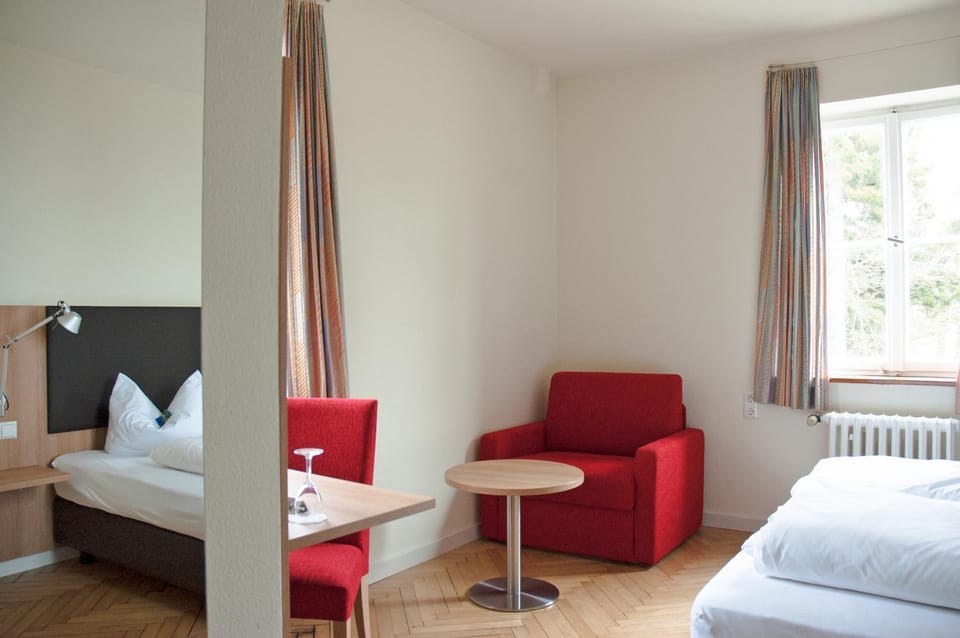 Photo of the whole room, Seating area, Bedroom