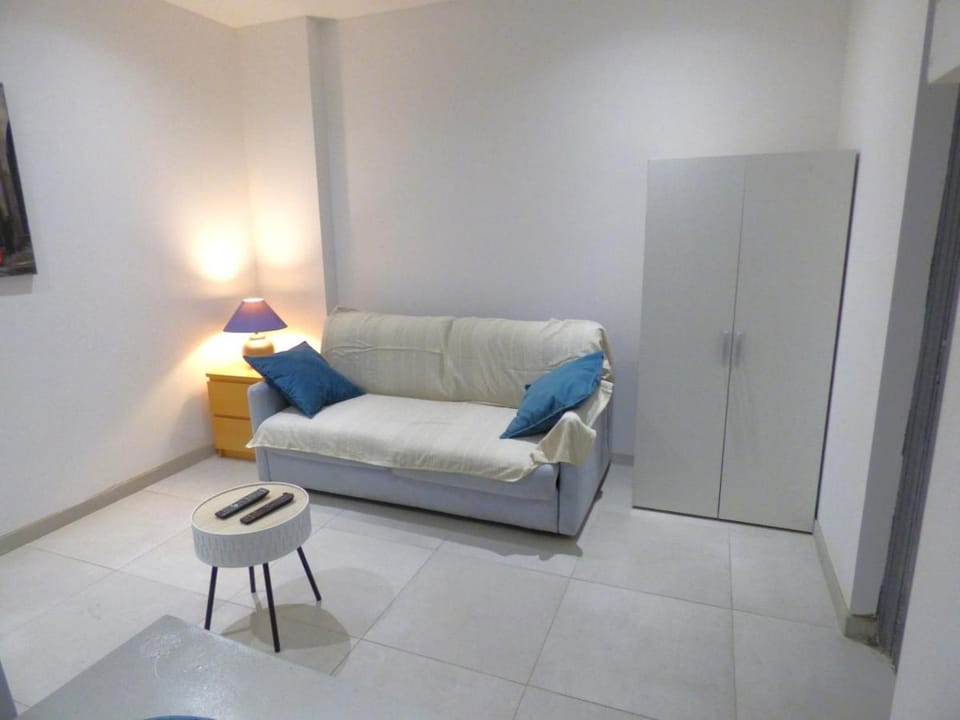 "Le Cocon"Meublé Tourisme 3*Garage option. Apartment in Béziers