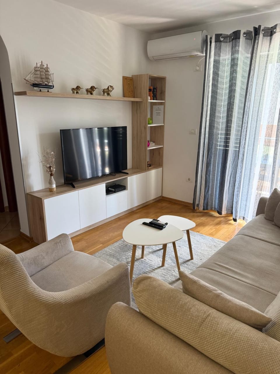 Promenade,5 min Old Town Apartment in Dobrota