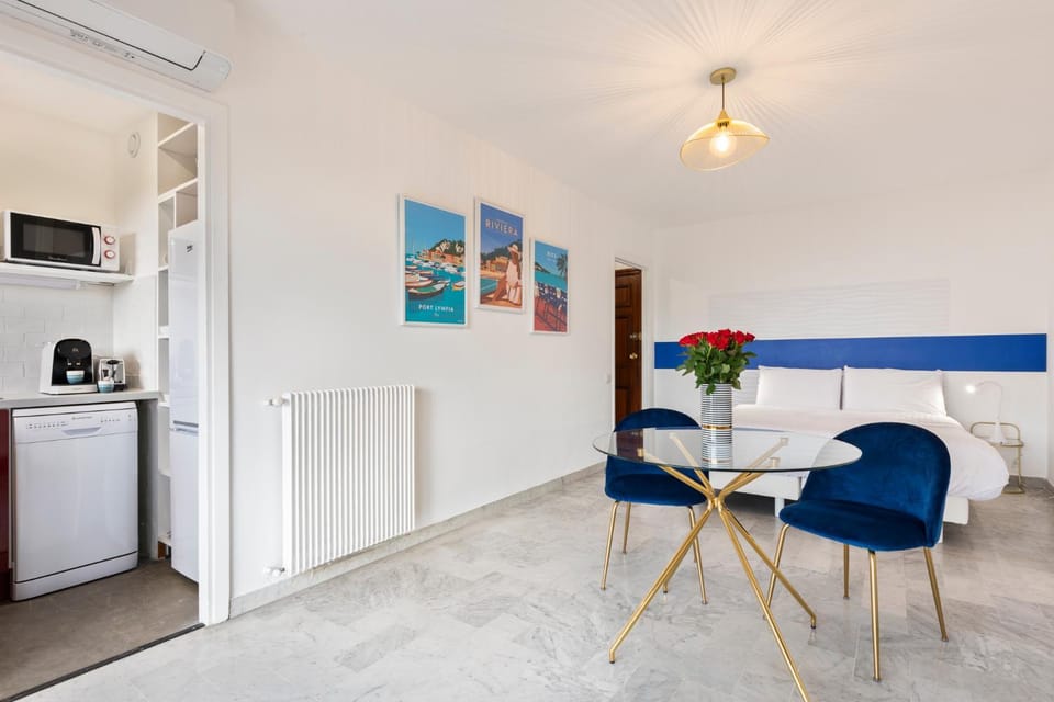 BLUE LIGHT - Port de Nice by NiceSitter Apartment in Nice