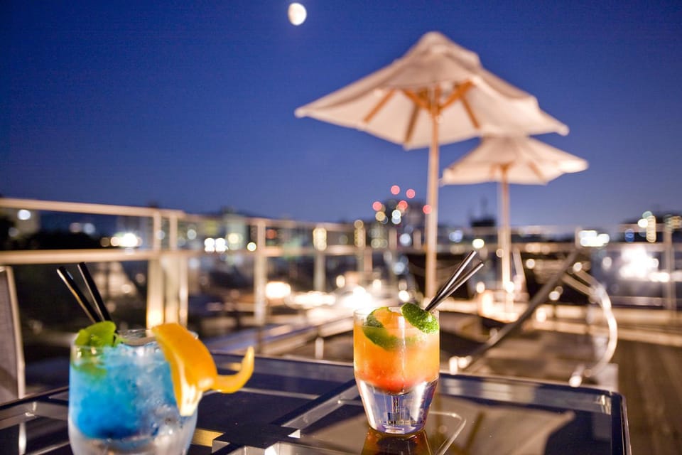 Balcony/Terrace, Food, Drinks, Alcoholic drinks