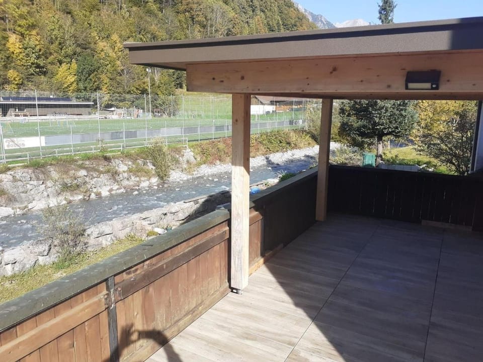 Natural landscape, Balcony/Terrace, River view