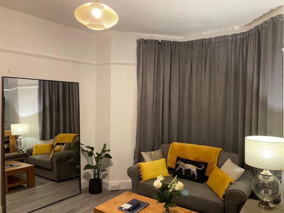 City Centre Apartment In Plymouth Apartment in Plymouth