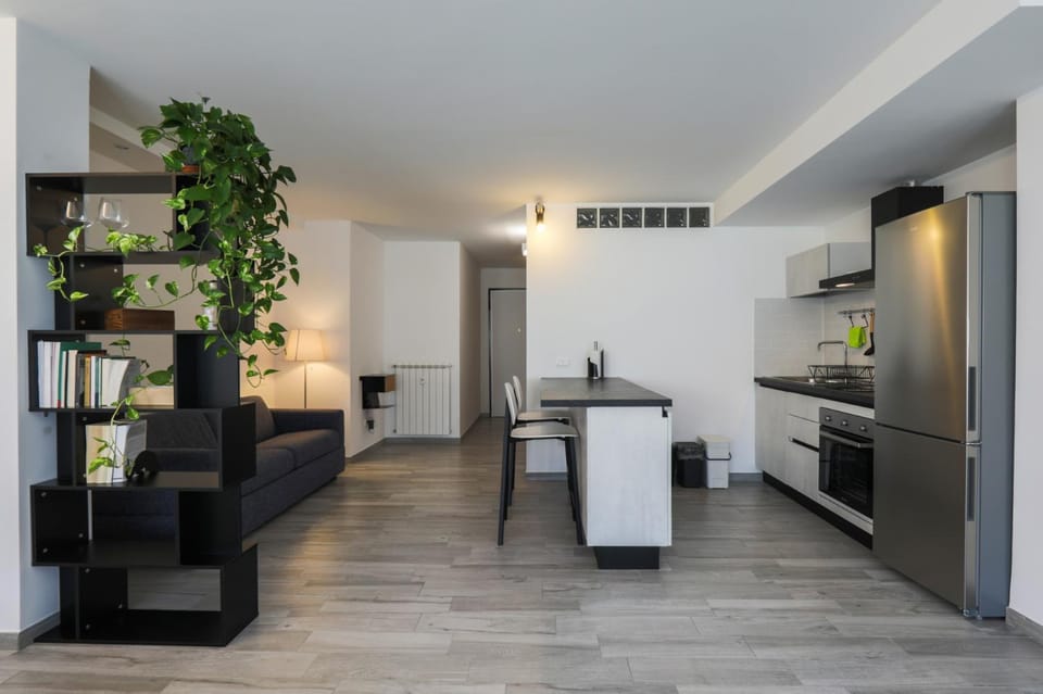 Kitchen or kitchenette, Living room