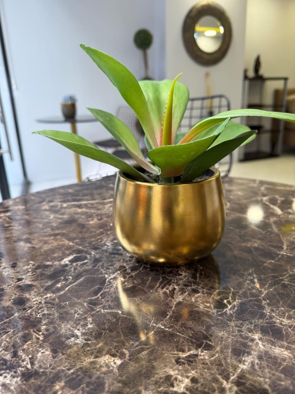 Lobby or reception, Decorative detail