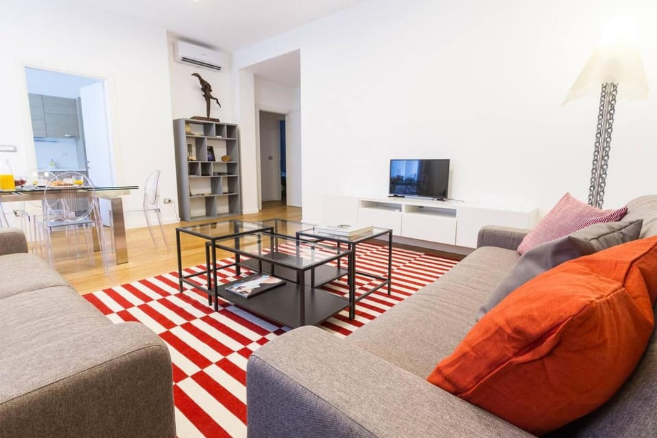 TV and multimedia, Seating area