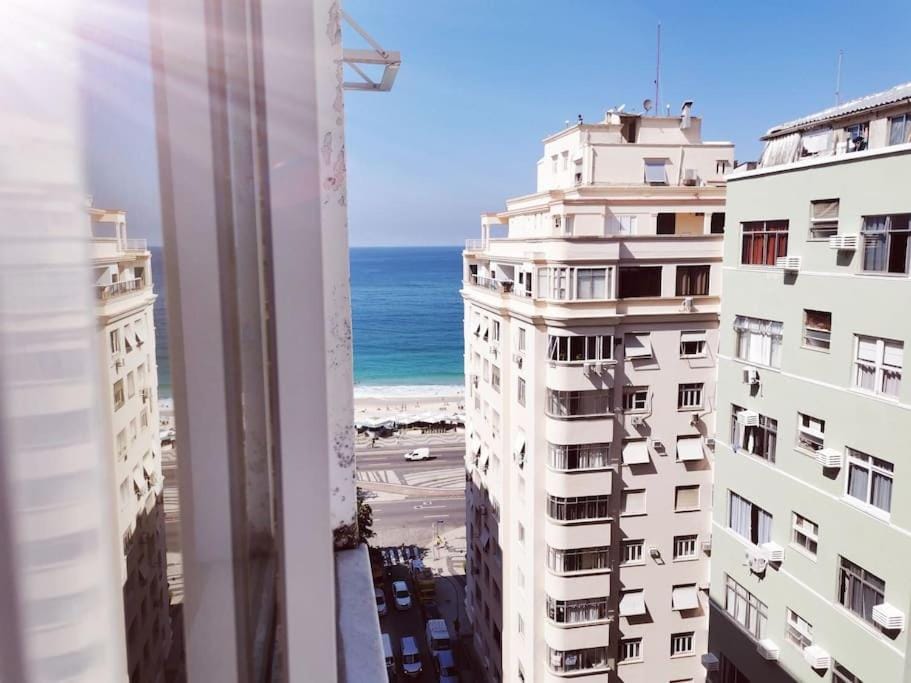 Ferienwohnung -Apartamento alemao em Copacabana , 100 metros da praia com Wi-Fi! Apartment in Rio de Janeiro