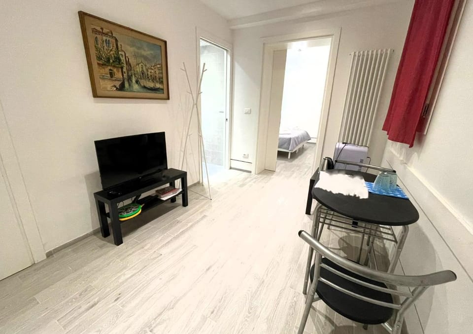 TV and multimedia, Seating area