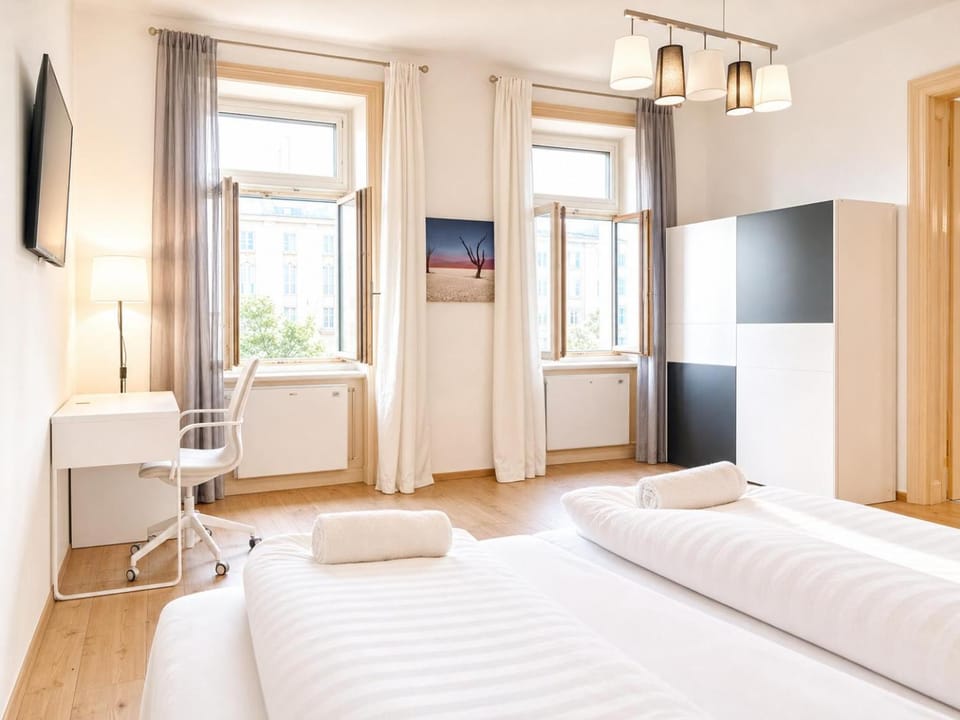 Property building, Bed, TV and multimedia, Bedroom, towels, wardrobe