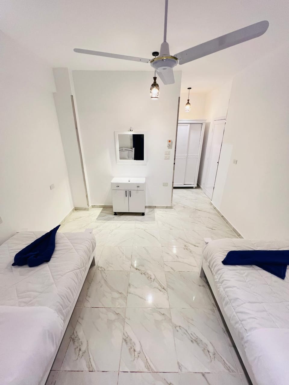 Bed, Photo of the whole room