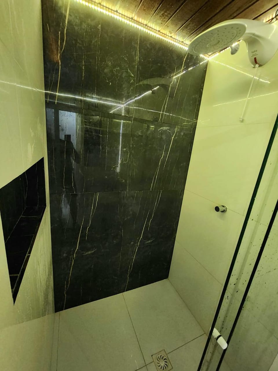 Apartamento único na praia do Farol de Itapuã Apartment in Salvador