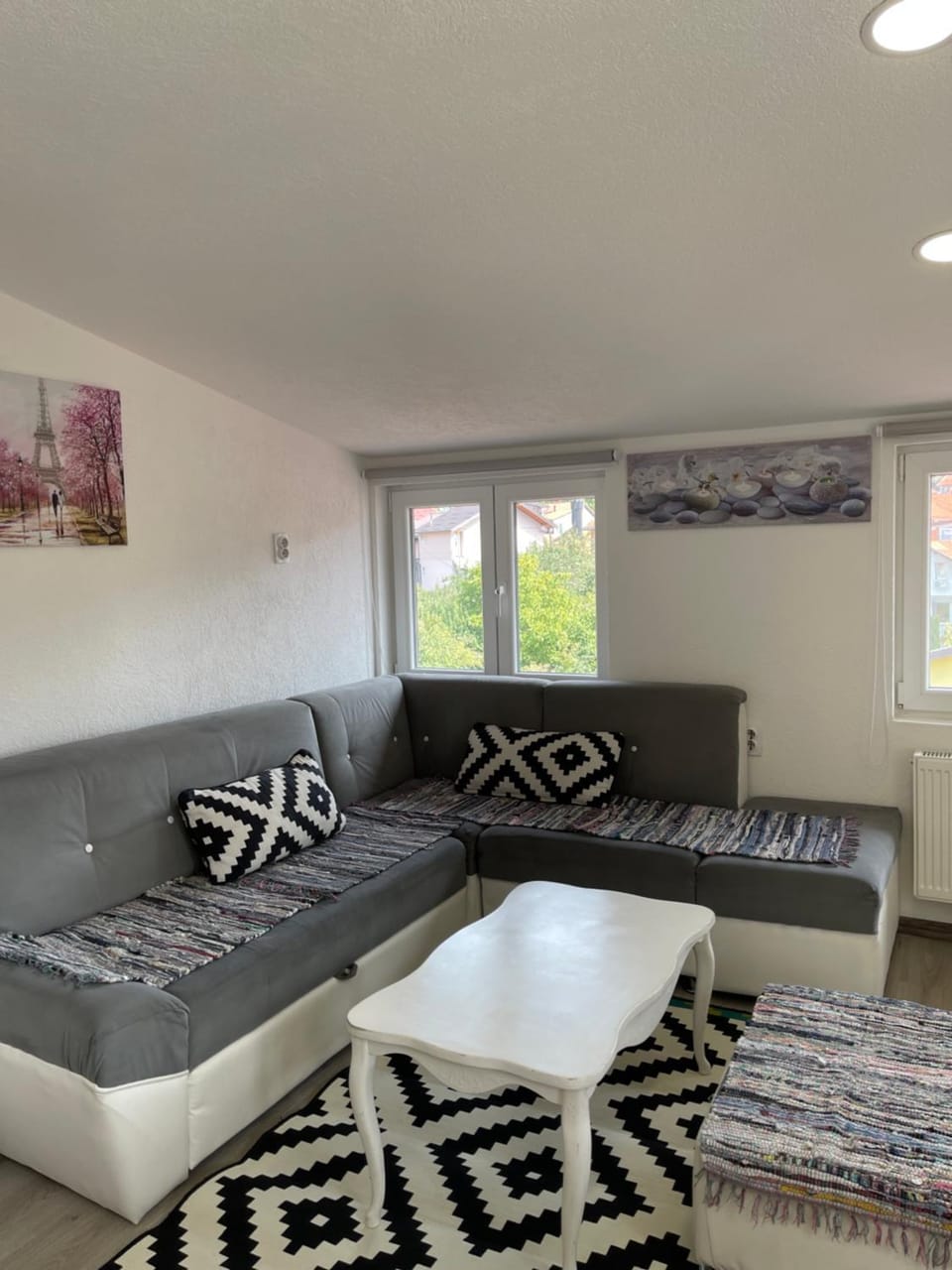 Living room, Lounge or bar, Seating area