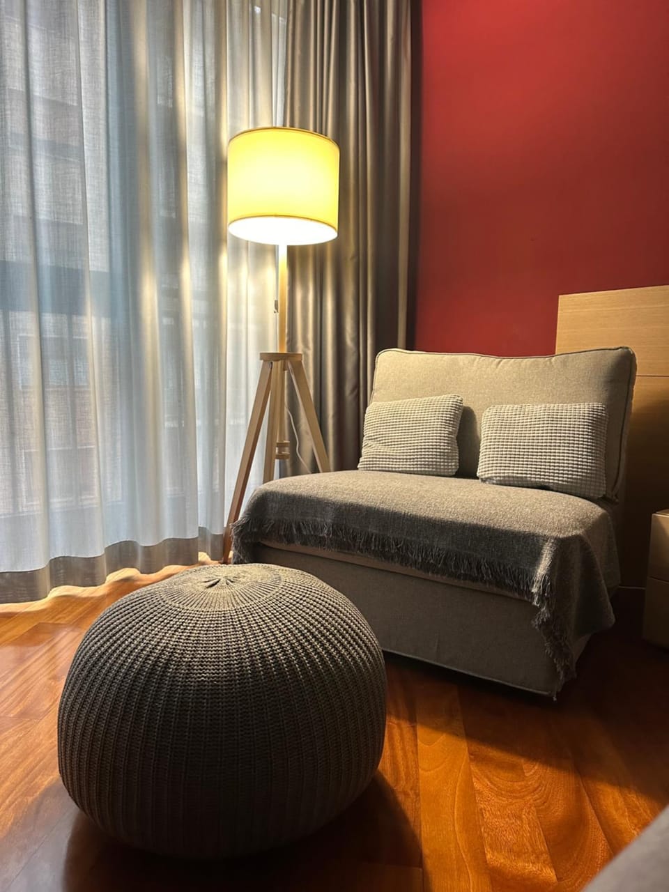 Living room, Photo of the whole room, Seating area