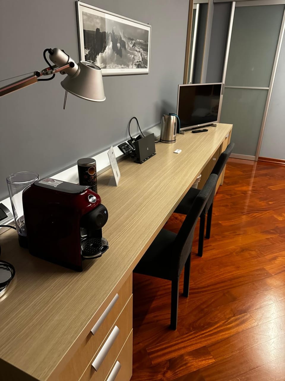 TV and multimedia, Seating area, hair dresser
