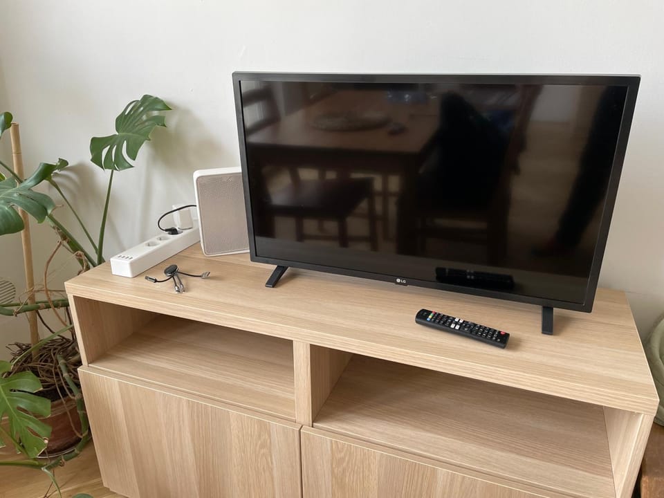 Communal lounge/ TV room, TV and multimedia