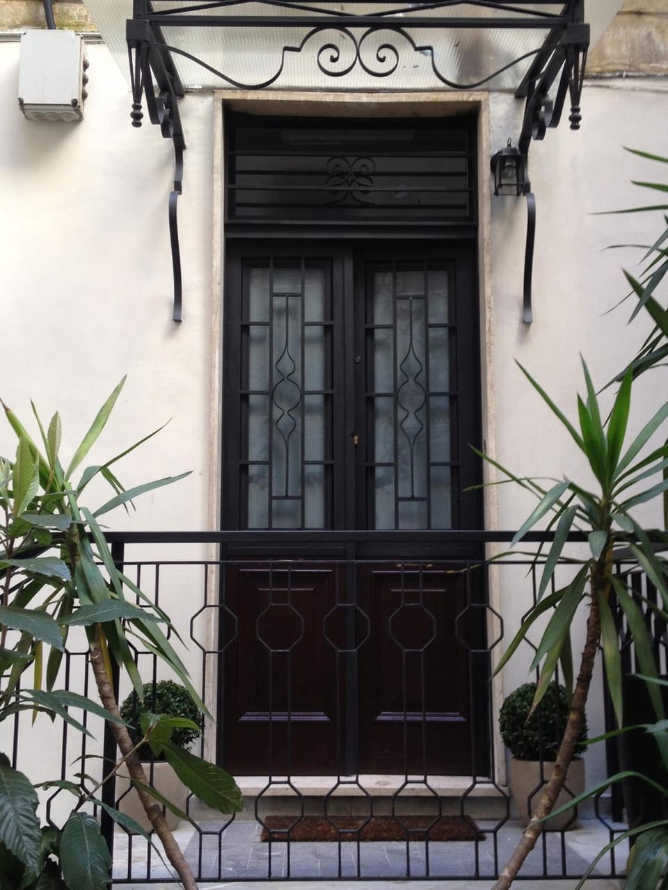 Facade/entrance