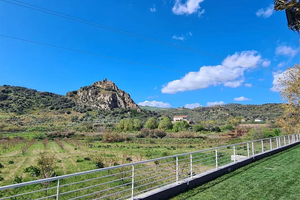 Nearby landmark, Natural landscape, Mountain view