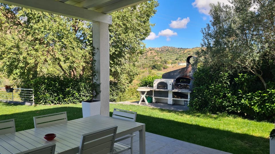 BBQ facilities, Kitchen or kitchenette