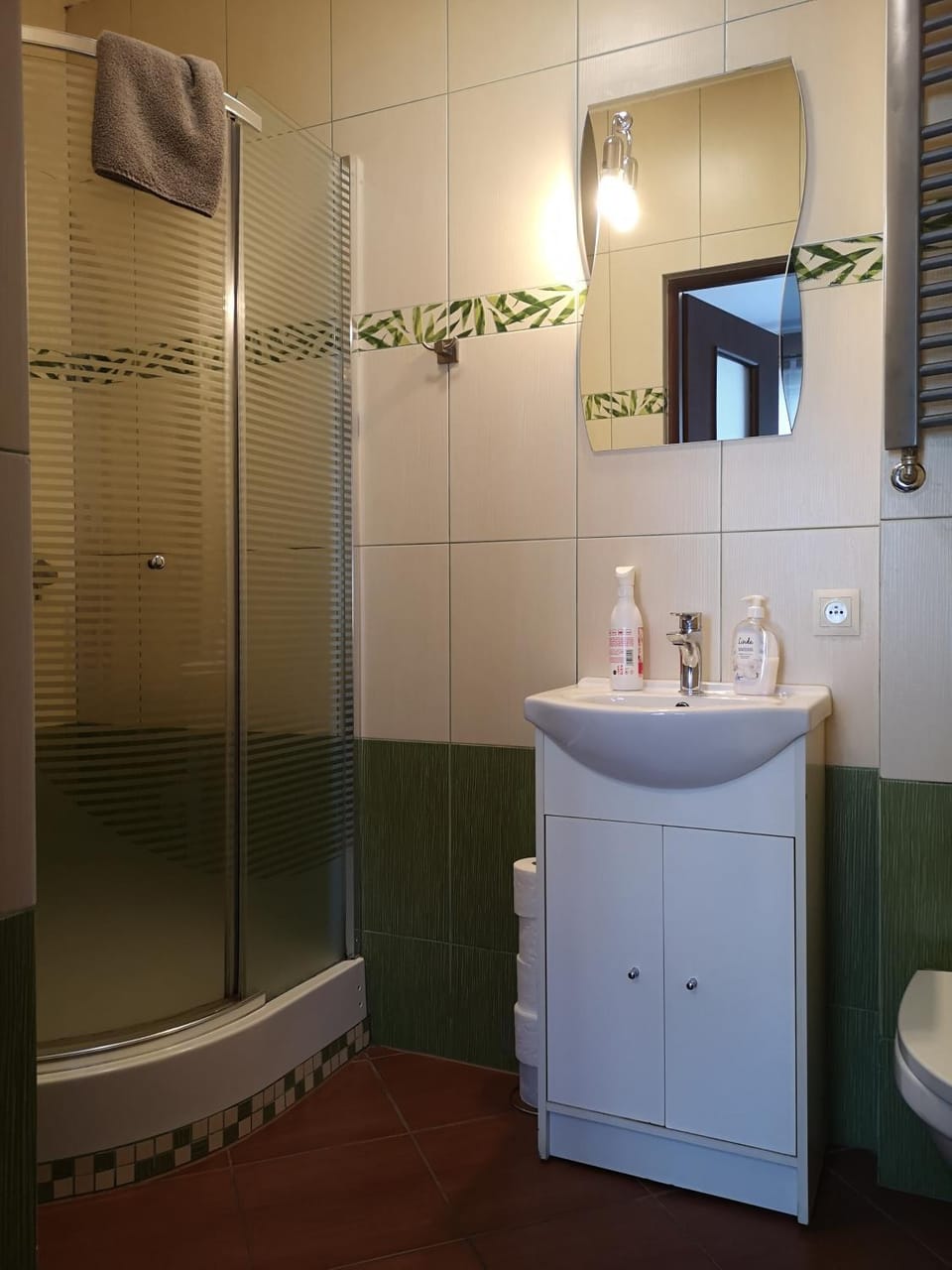 Shower, Toilet, Bathroom