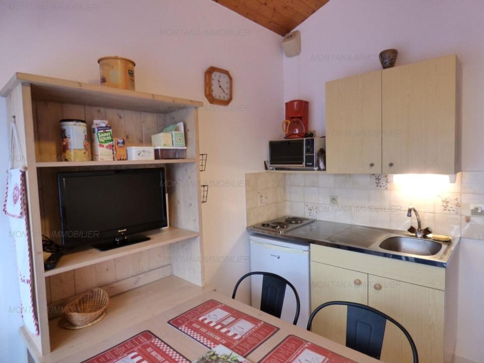 Studio lumineux + coin montagne 23m² - 4 pers, balcon, Chinaillon - FR-1-458-173 Apartment in Le Grand-Bornand