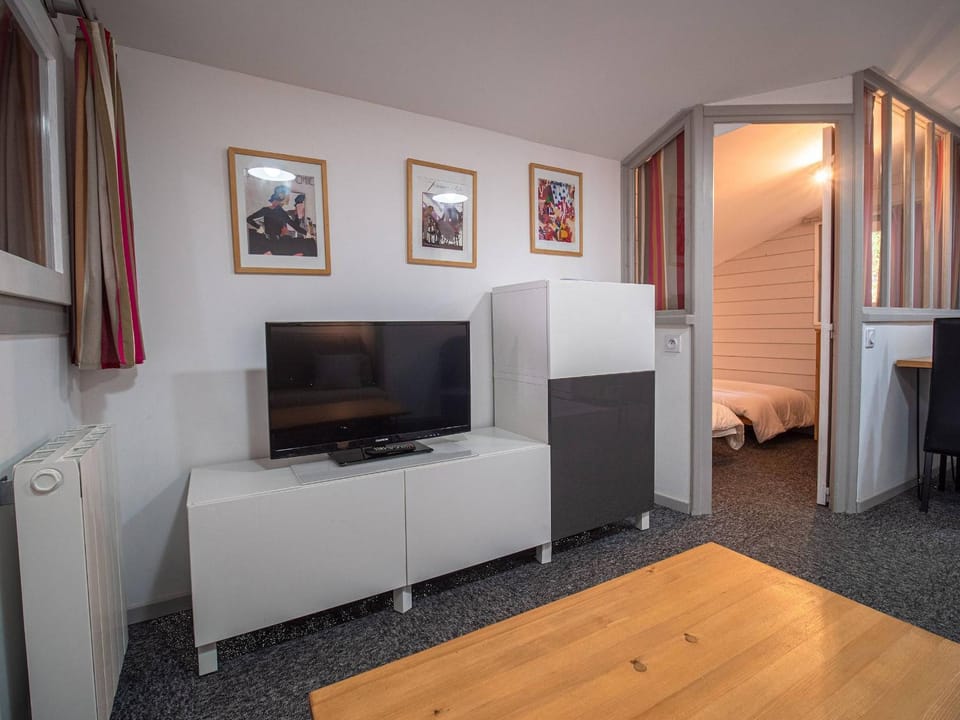 Charmant 2P rénové, proche pistes et télésièges, balcon, casier à skis, quartier calme, 4 pers. - FR-1-356-404 Apartment in Les Avanchers-Valmorel