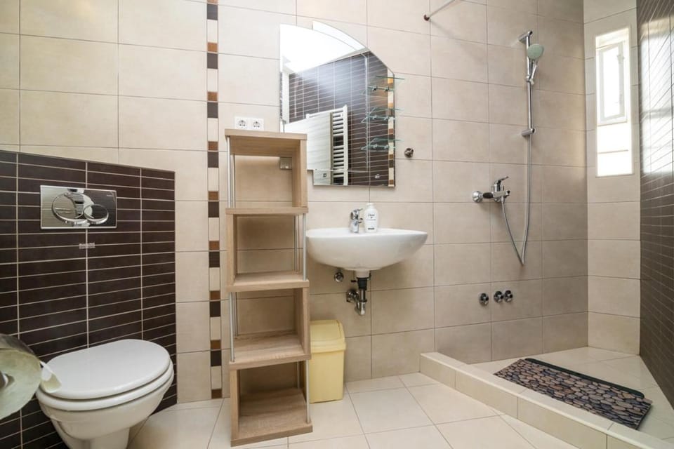 Villa Dalmare Villa in Novi Vinodolski