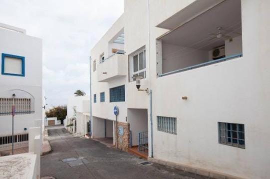 Neighbourhood, Street view