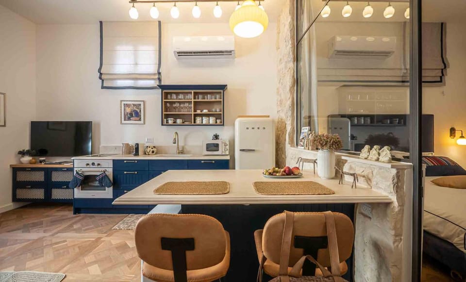 VELLER Shemaiah Apt #4 Apartment in Tel Aviv-Yafo
