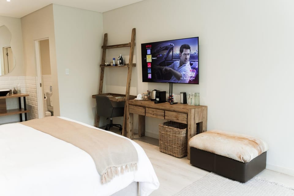 55 Tulbagh Boutique Guest House - OR Tambo Bed and Breakfast in Gauteng