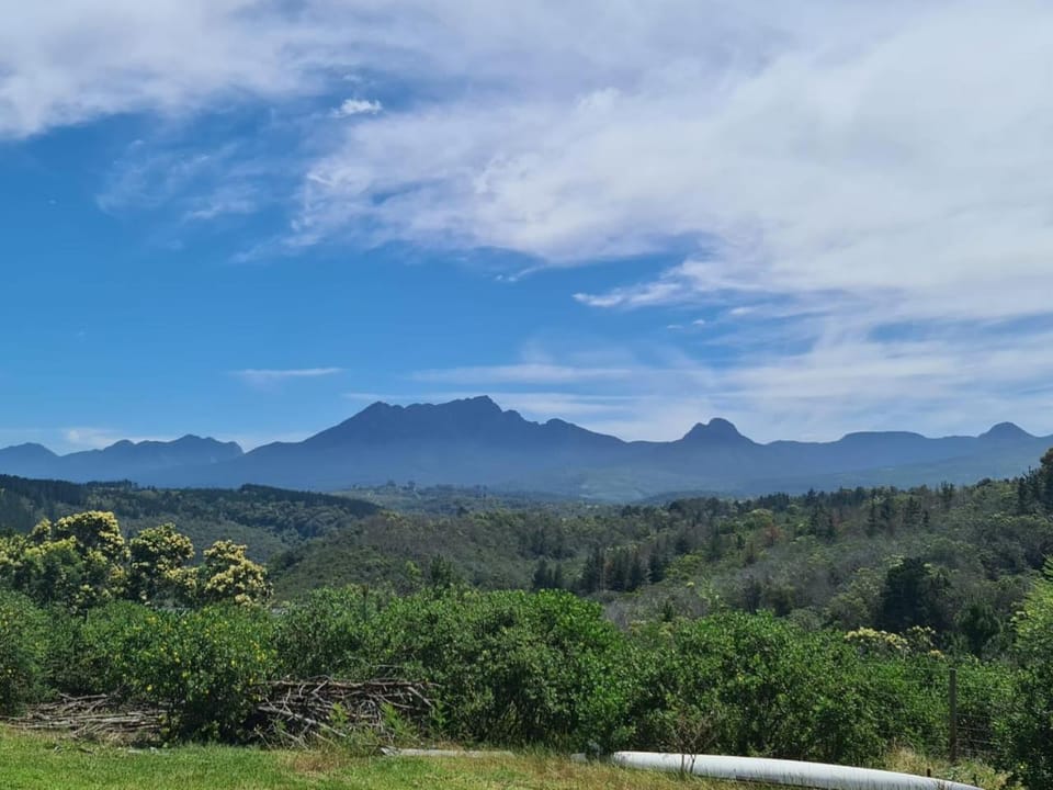Nearby landmark, Spring, Day, Natural landscape, Mountain view