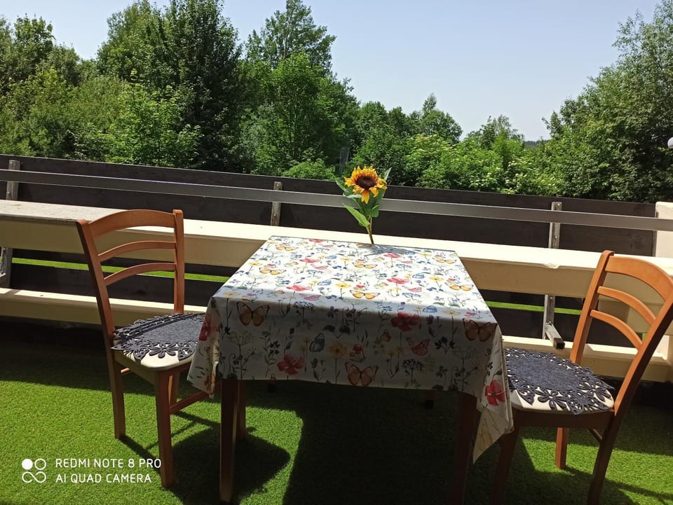 Spring, Day, Garden, View (from property/room), Dining area, Garden view