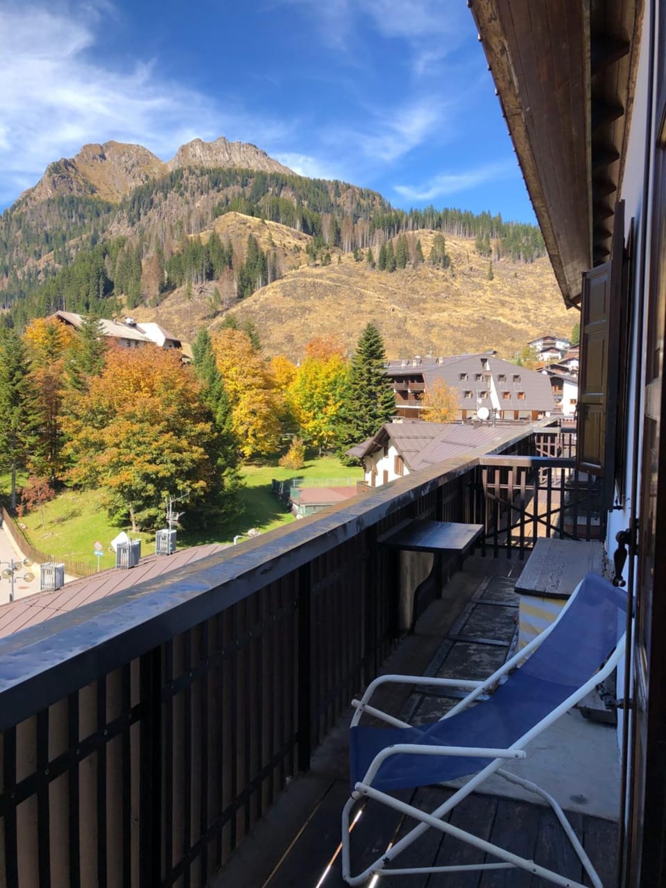 Natural landscape, View (from property/room), Balcony/Terrace, Balcony/Terrace, Dining area, Mountain view
