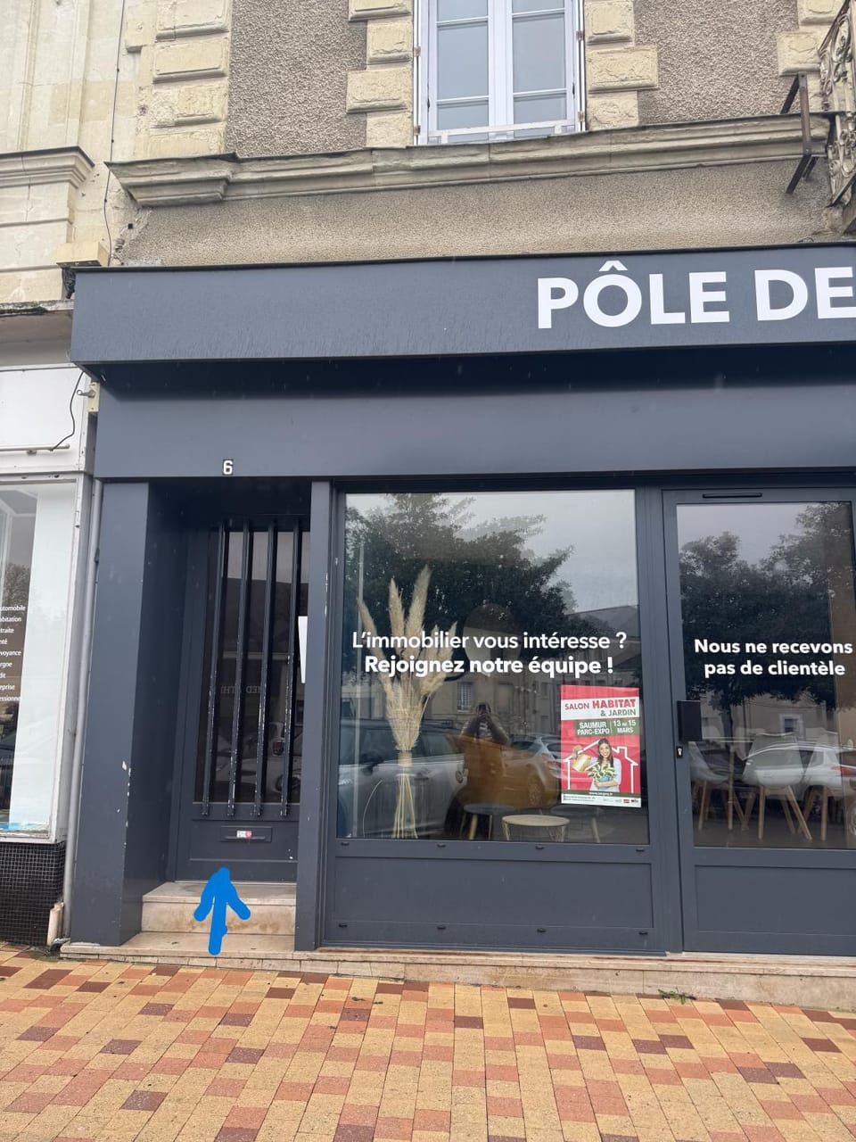 Property building, Facade/entrance