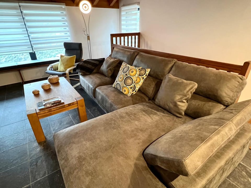 Lounge or bar, Seating area