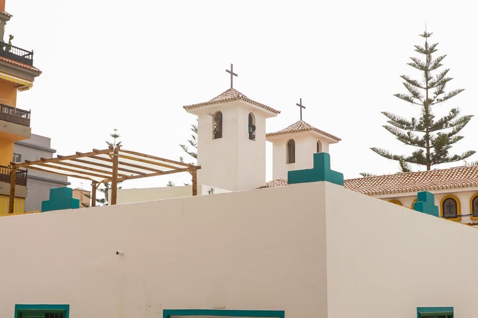 Nearby landmark, Neighbourhood, Balcony/Terrace
