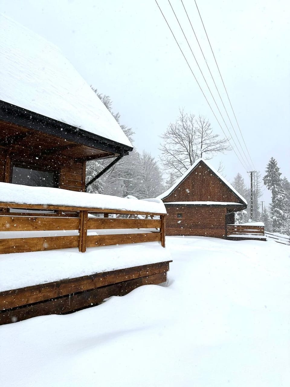 Property building, Winter, Family, Family, Family, air conditioner, air conditioner