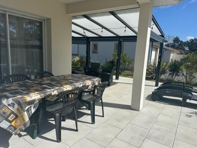 Patio, Balcony/Terrace, Dining area