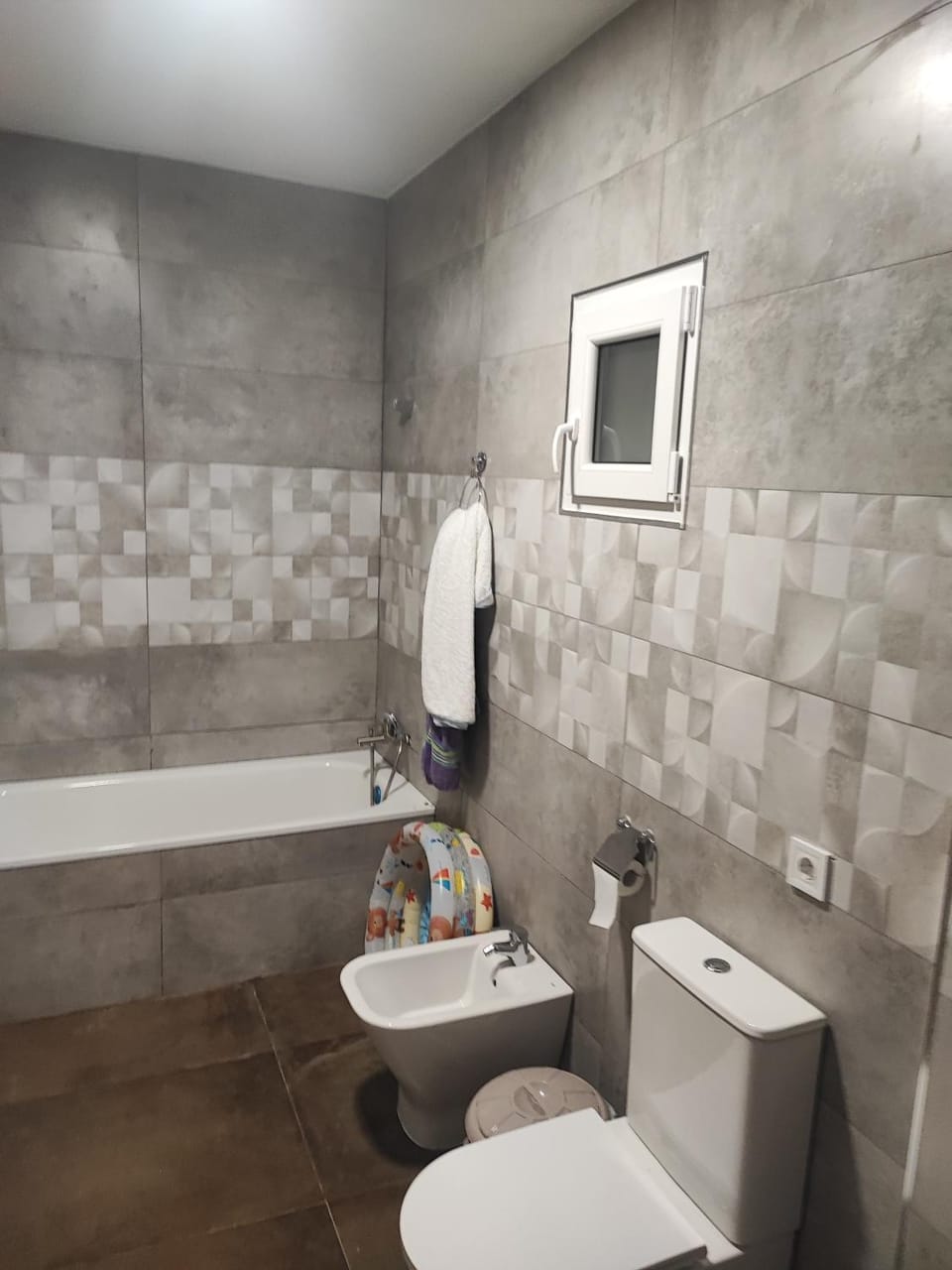 Bathroom, Bath