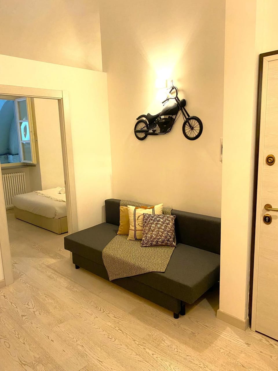 Bed, Living room